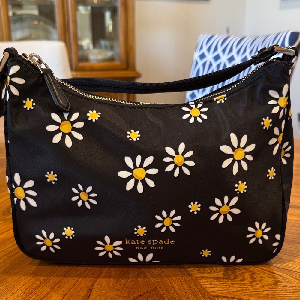 Kate Spade Black and White Daisy Shoulder Bag